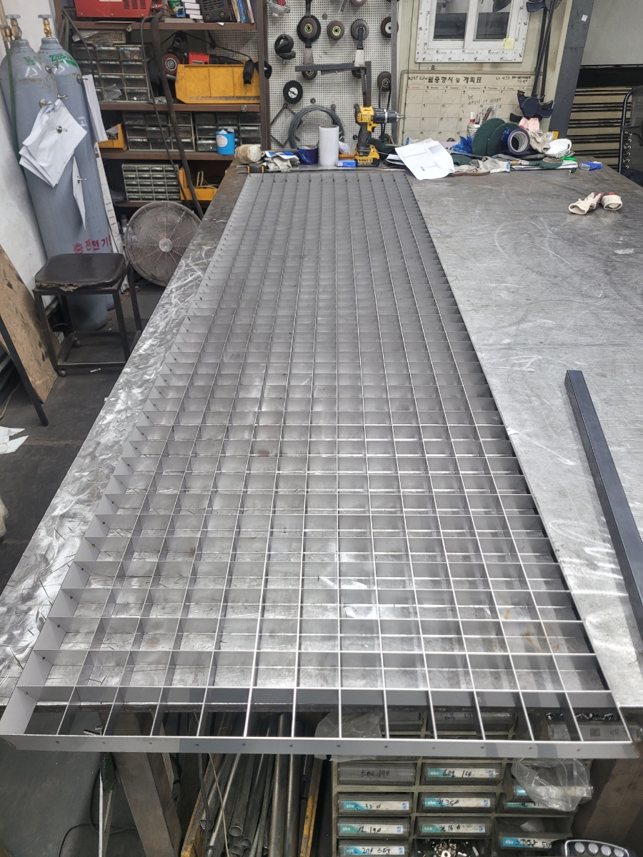 235149625_JRXGsrix_7df42de54483d0003ff4c144e17903b9ee5692d8.jpg 이미지크게보기